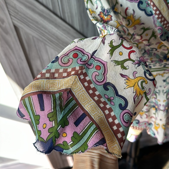 Stunning 100% silk Nicole Miller studio hooded blouse/cover up excellent vintage - Picture 4 of 10